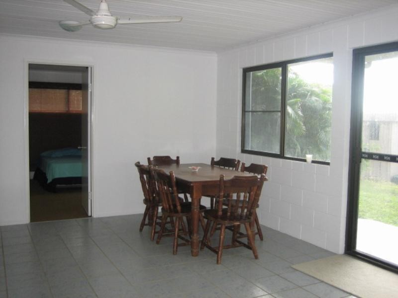 9 Stewart Drive, Cannonvale QLD 4802