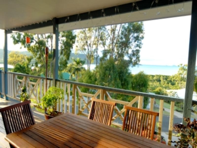 36 Macarthur Drive, Cannonvale QLD 4802