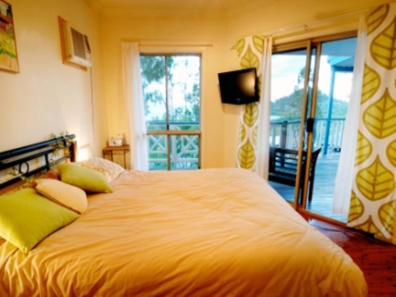 36 Macarthur Drive, Cannonvale QLD 4802