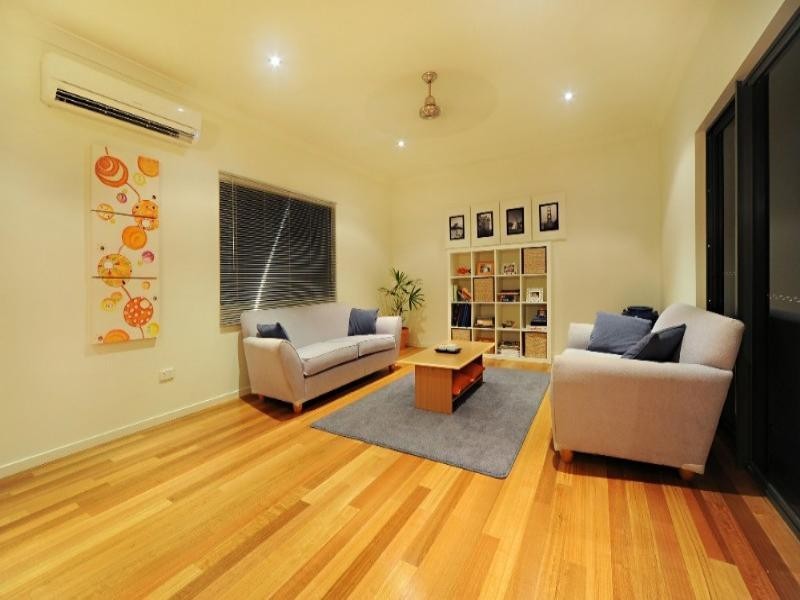 10 Johnquill Court, Cannonvale QLD 4802