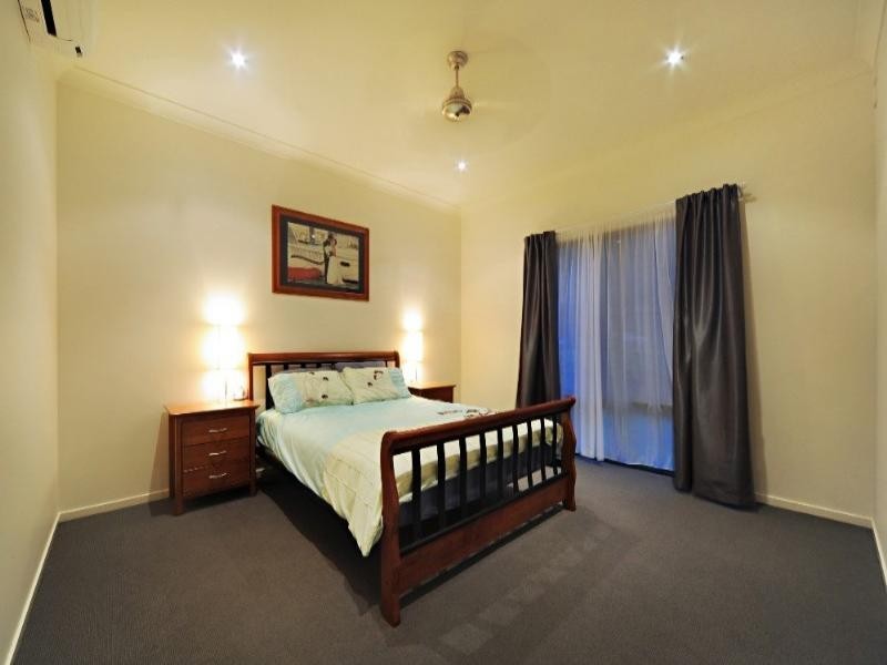 10 Johnquill Court, Cannonvale QLD 4802