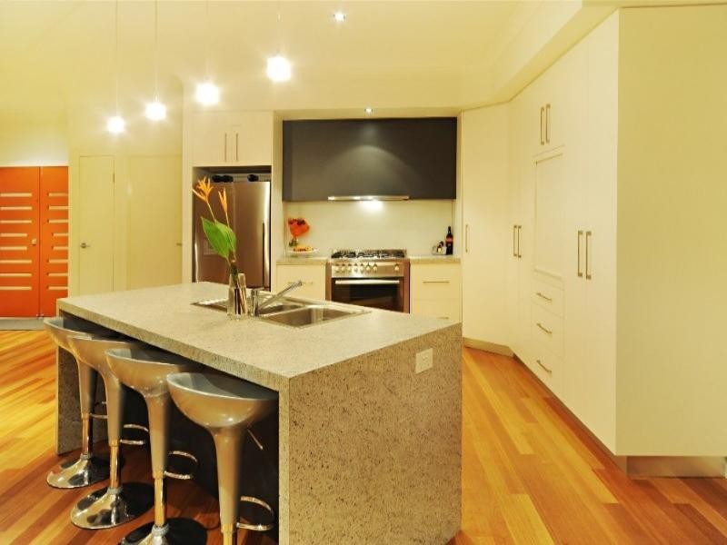10 Johnquill Court, Cannonvale QLD 4802
