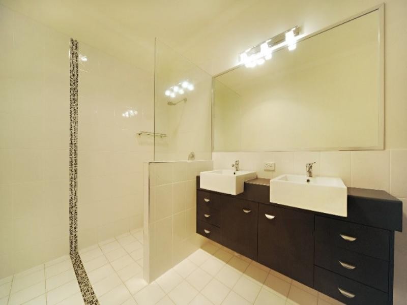 10 Johnquill Court, Cannonvale QLD 4802