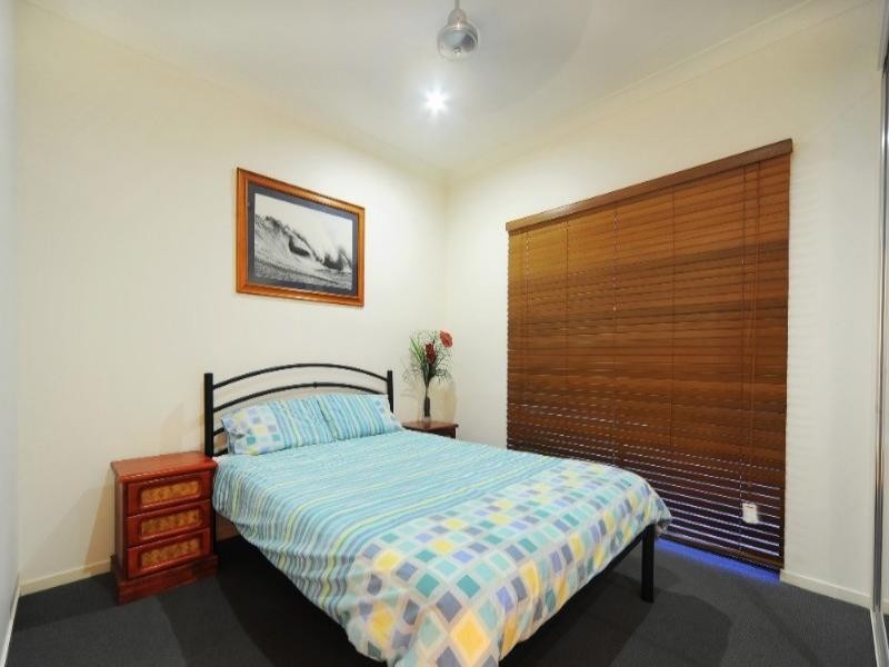 10 Johnquill Court, Cannonvale QLD 4802
