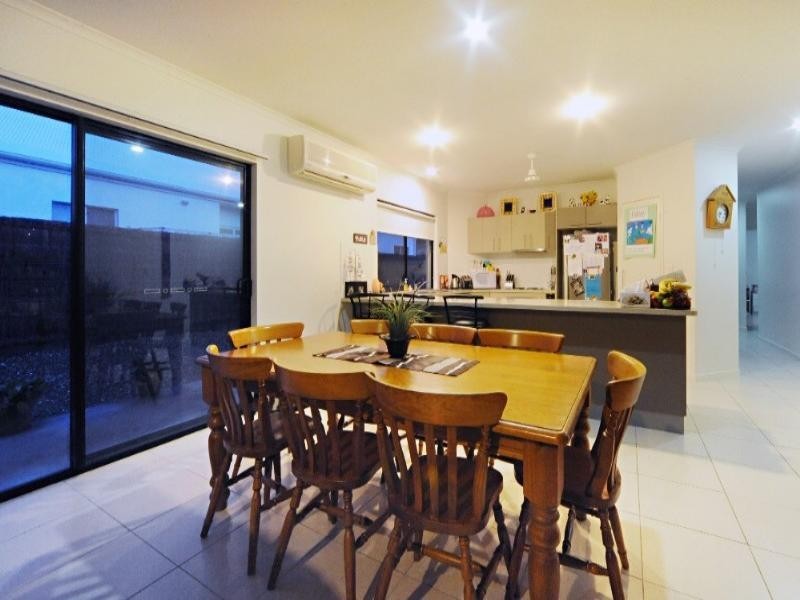 83 Abell Road, Cannonvale QLD 4802