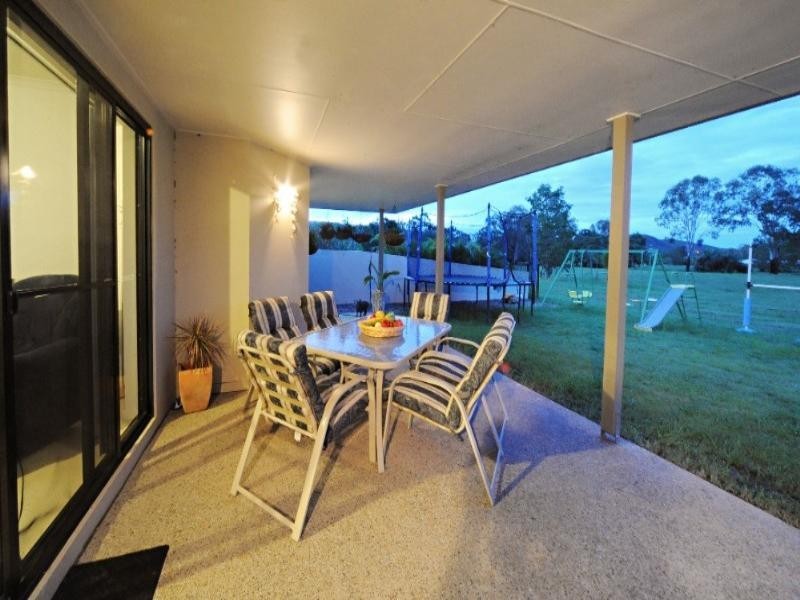 83 Abell Road, Cannonvale QLD 4802
