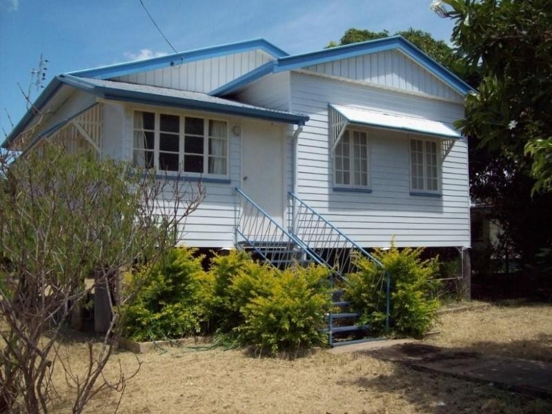 35 Belmore Street, Collinsville QLD 4804