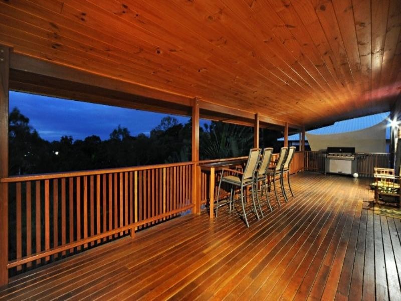 8 South Molle Boulevard, Cannonvale QLD 4802