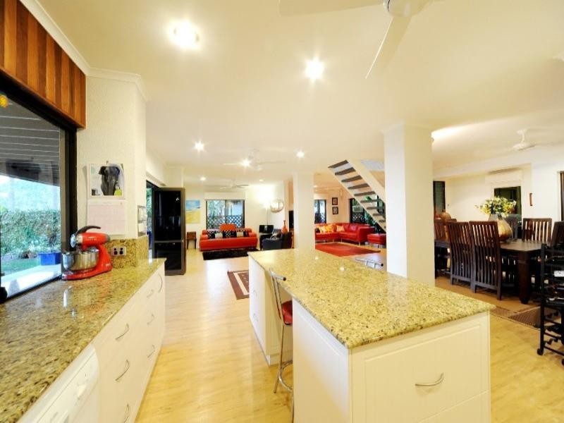 30 Coral Esplanade, Cannonvale QLD 4802