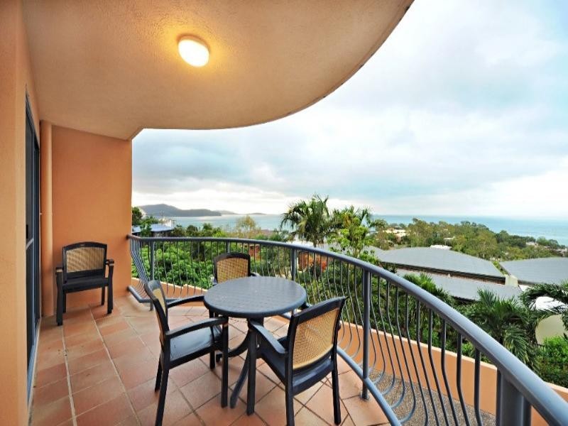 4/2 Nara Avenue, Airlie Beach QLD 4802