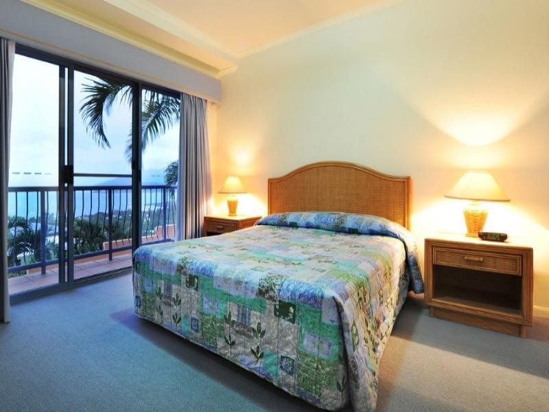 4/2 Nara Avenue, Airlie Beach QLD 4802
