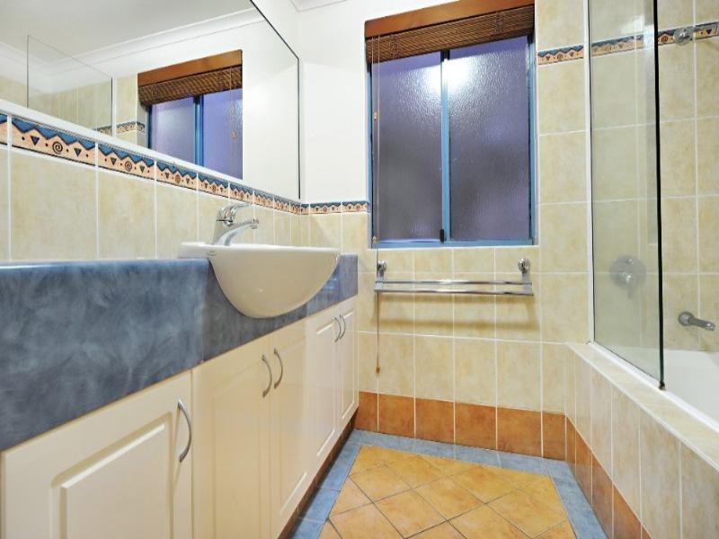 4/2 Nara Avenue, Airlie Beach QLD 4802