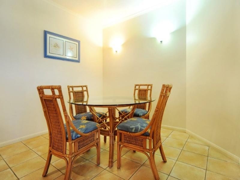 4/2 Nara Avenue, Airlie Beach QLD 4802