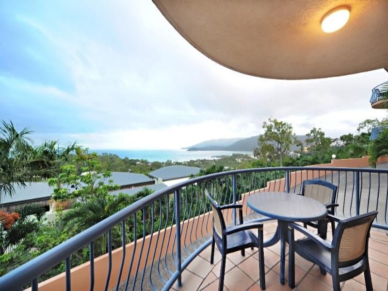 4/2 Nara Avenue, Airlie Beach QLD 4802