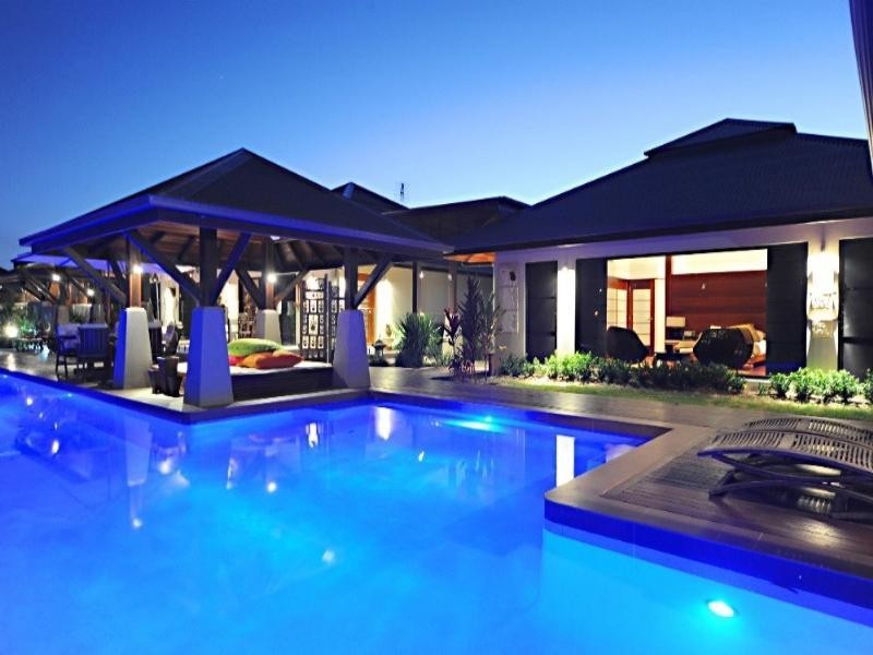 68 Galbraith Park Drive, Cannonvale QLD 4802