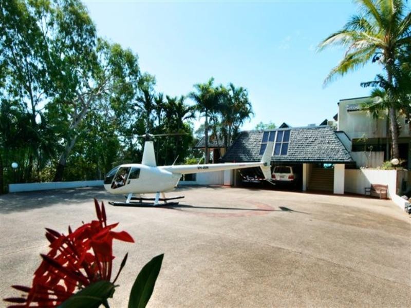 13 Border Drive, Cannonvale QLD 4802