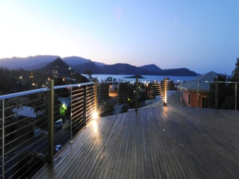 11 Jones Road, Cannonvale QLD 4802