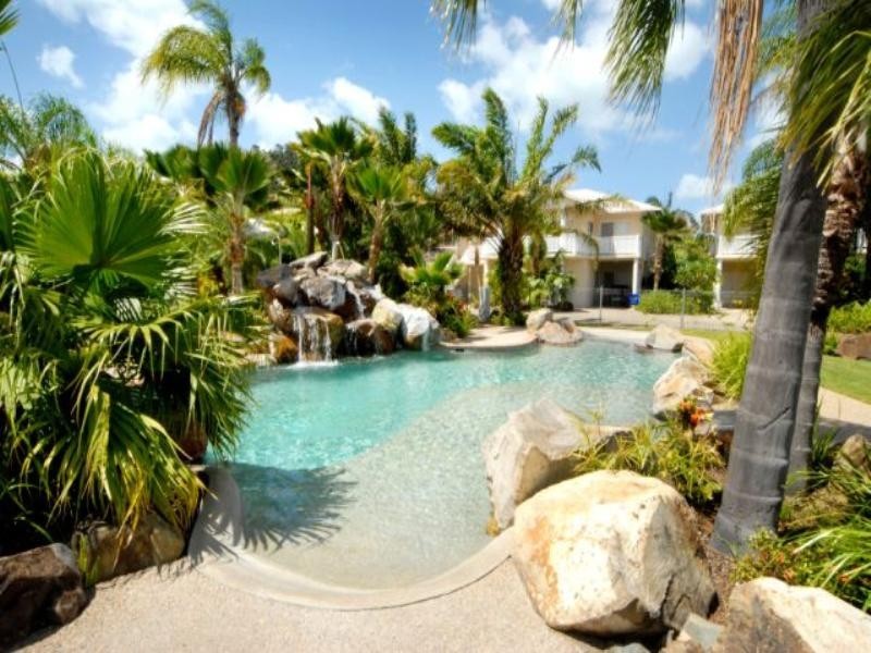 16/24 Pandanus Drive, Cannonvale QLD 4802