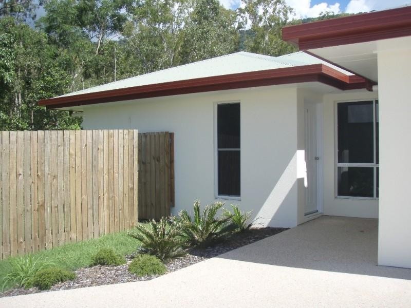 1 + 2/11 Sunset Drive, Jubilee Pocket QLD 4802