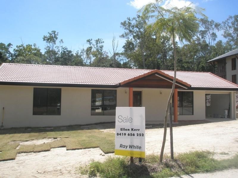 35 Ridgeview Road, Cannonvale QLD 4802