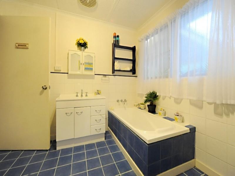 6 Tanna Court, Jubilee Pocket QLD 4802