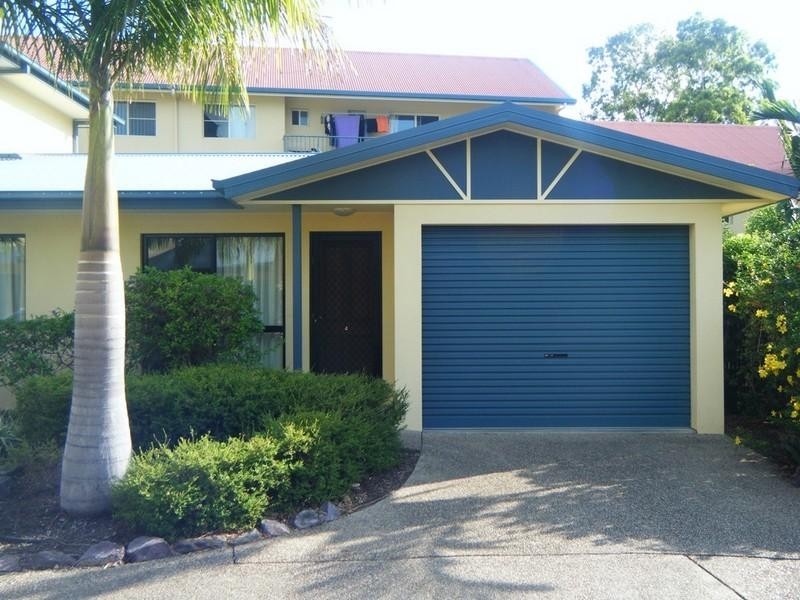 4/16 Beach Road, Cannonvale QLD 4802