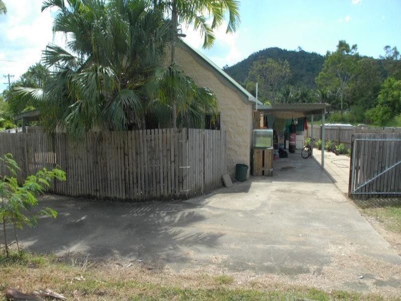 2A Mandalay Road, Jubilee Pocket QLD 4802