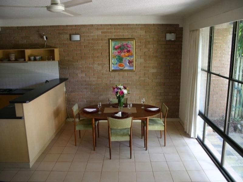 2/2 Lewis Street, Airlie Beach QLD 4802