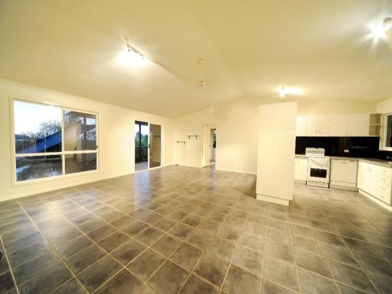 7 South Molle Boulevard, Cannonvale QLD 4802