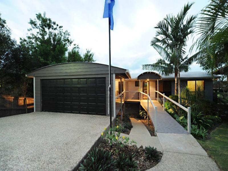 32 Jones Road, Cannonvale QLD 4802