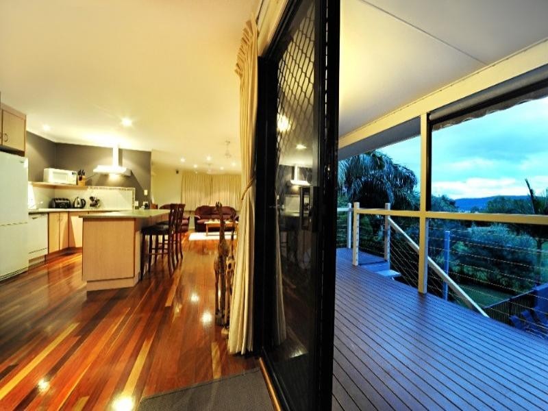 32 Jones Road, Cannonvale QLD 4802