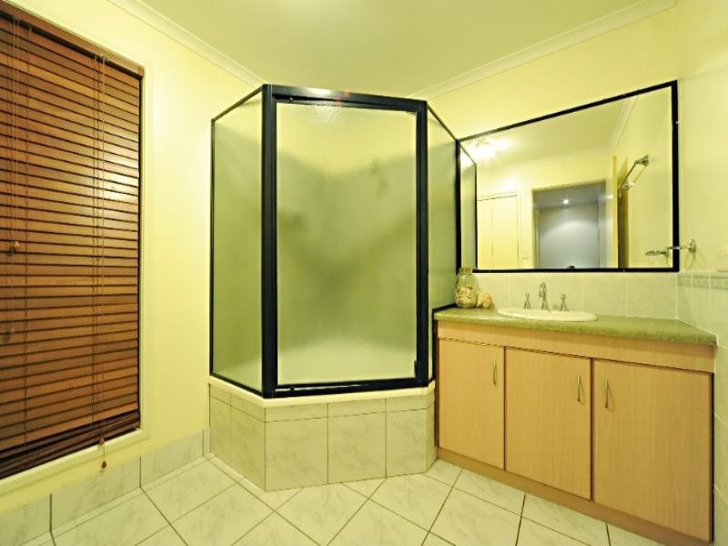 32 Jones Road, Cannonvale QLD 4802