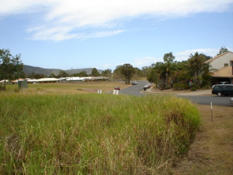 16 Tropic Road, Cannonvale QLD 4802