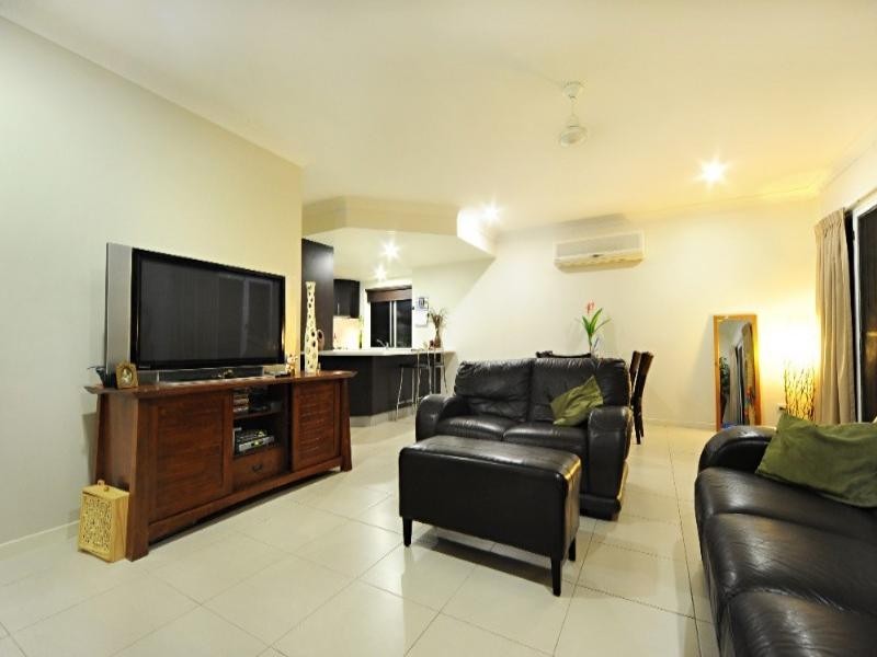 81 Abell Road, Cannonvale QLD 4802