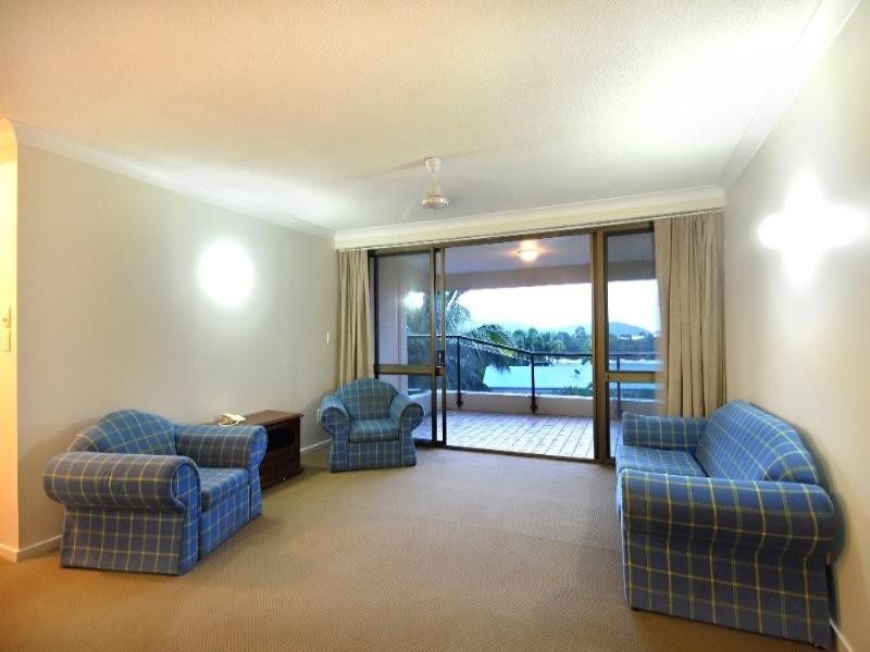 12/2 Eshelby Drive, Cannonvale QLD 4802