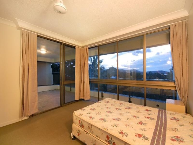 12/2 Eshelby Drive, Cannonvale QLD 4802