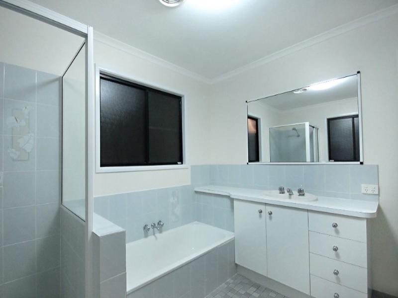 27 Wildlife Drive, Jubilee Pocket QLD 4802