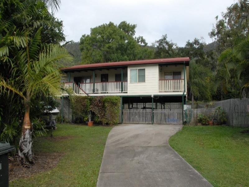 9 Teague Terrace, Cannonvale QLD 4802