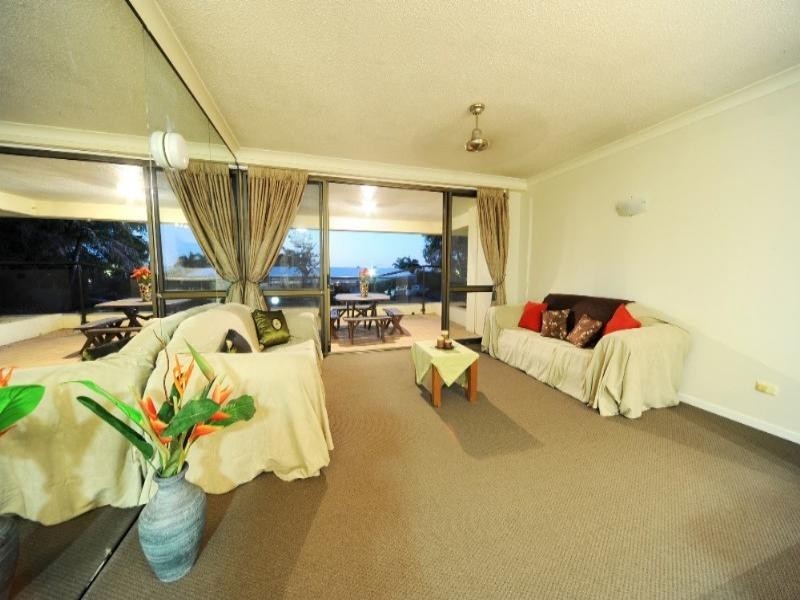 5/2 Eshelby Drive, Cannonvale QLD 4802