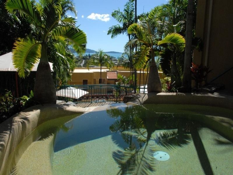 7/10 Golden Orchid Drive, Airlie Beach QLD 4802