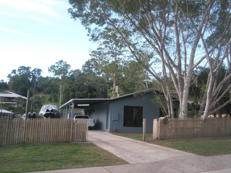 29 Ridgeview Road, Cannonvale QLD 4802