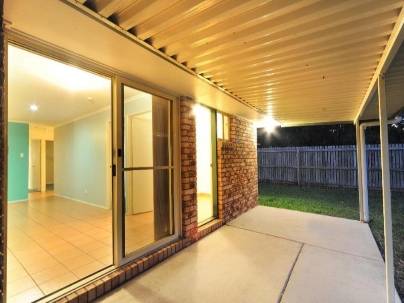 12 Hazelwood Crescent, Cannonvale QLD 4802