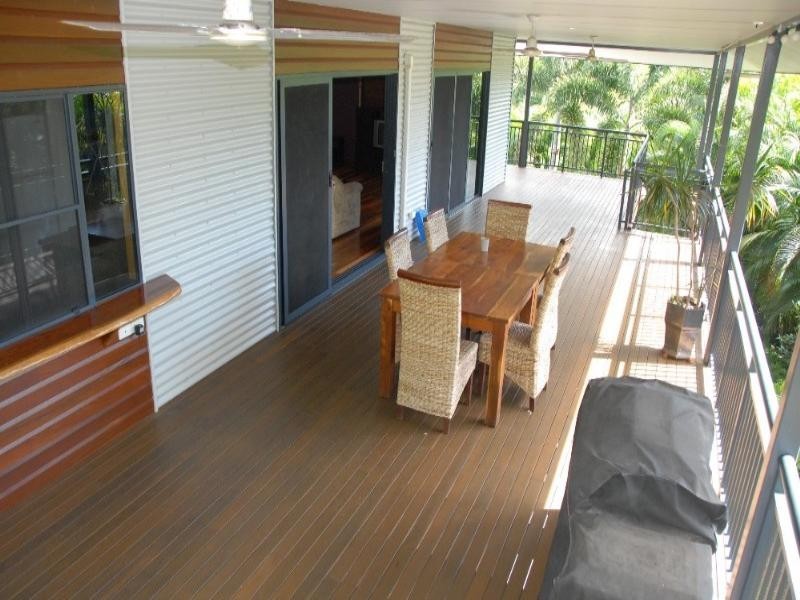 39 Tropic Road, Cannonvale QLD 4802