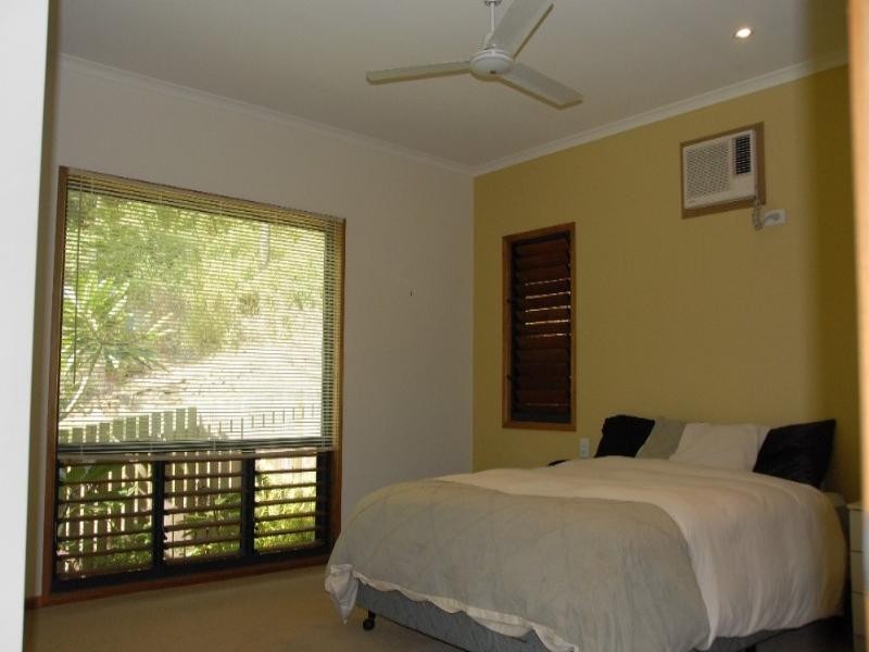 39 Tropic Road, Cannonvale QLD 4802