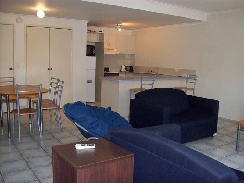 9/9 Erromango Drive, Jubilee Pocket QLD 4802