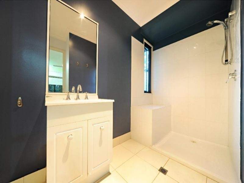 21 Daydream Court, Cannonvale QLD 4802