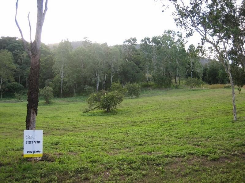 461 Sugarloaf Road, Sugarloaf QLD 4800