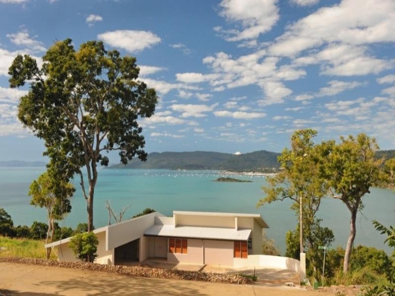 31 The Ridge, Cannonvale QLD 4802