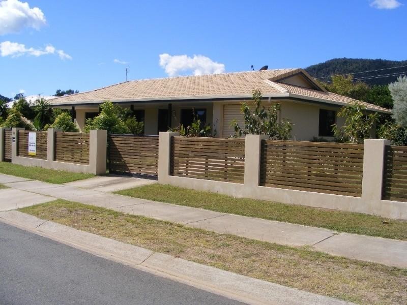 26 Banksia Court, Cannonvale QLD 4802