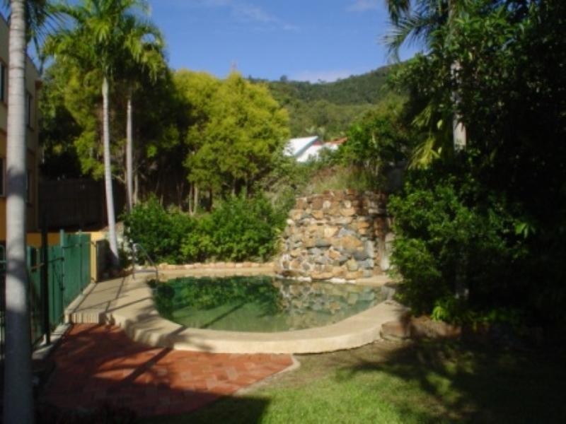 13/20 Island Drive, Cannonvale QLD 4802